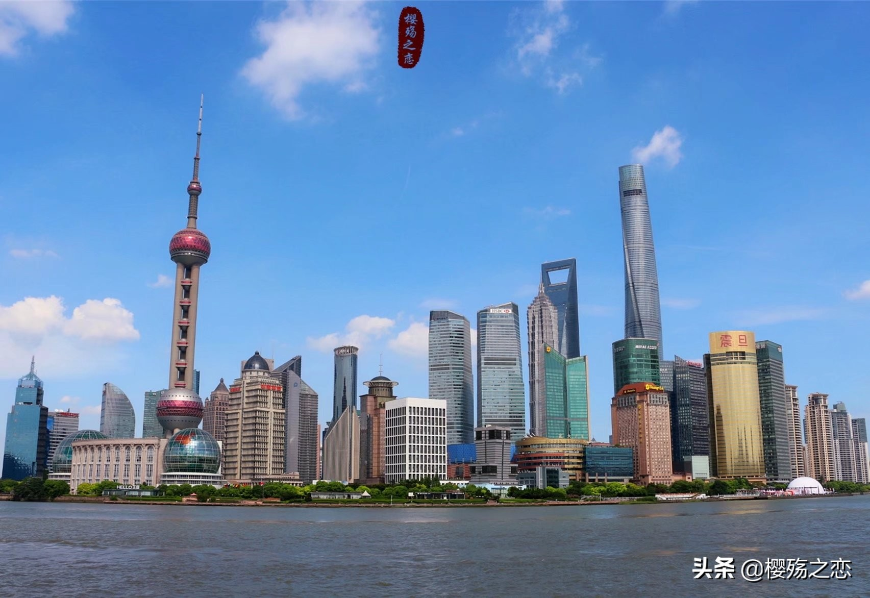 中国共有7个超大城市，上海稳居第一，成都成功晋级
