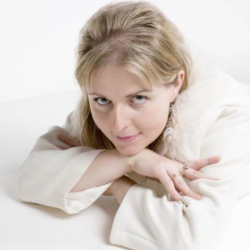 乔安娜·瓦瑞诺维奇