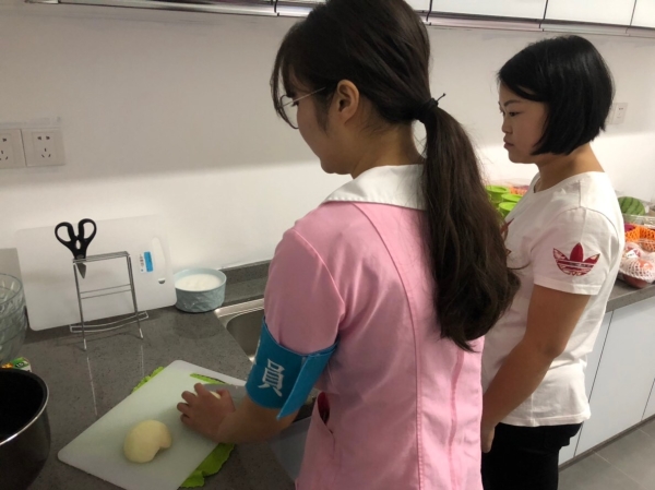 贝格尔顾问指导托育人员