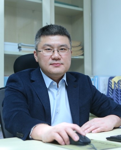 高级工程师、注册一级造价工程师、审计师
深圳公共资源交易评标专家
广东省建设工程定额动态管理系统造价技术专家
广东省建设工程造价纠纷处理系统造价技术专家
有逾23年电气仪表、给排水工程施工及造价控制经验