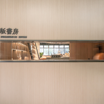 Interior-Back Door-004-Final-导出-Web