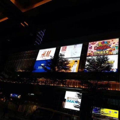 卓悦汇拉布灯箱夜景案例