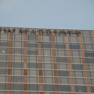 万豪酒店楼顶楼体发光字高端设计制作施工一站式服务
