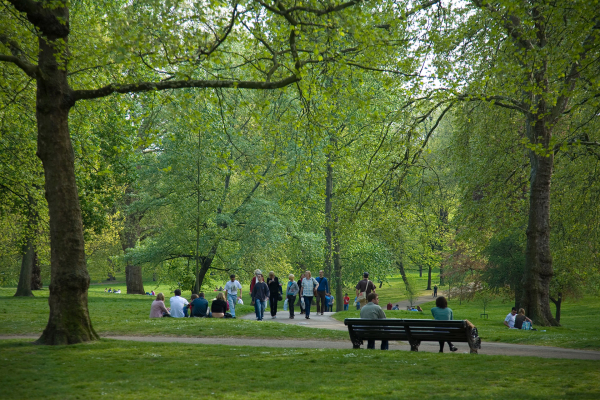 Green_Park,_London_-_April_2007