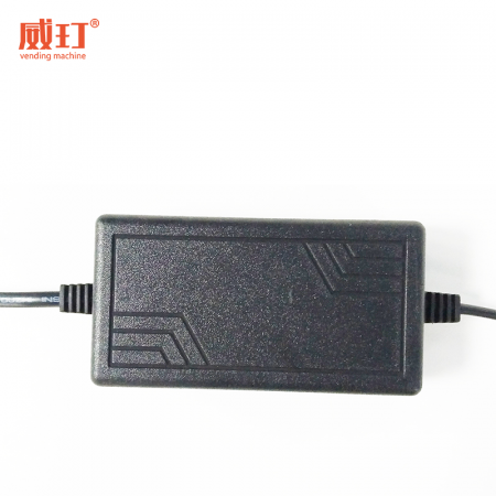 電源適配器