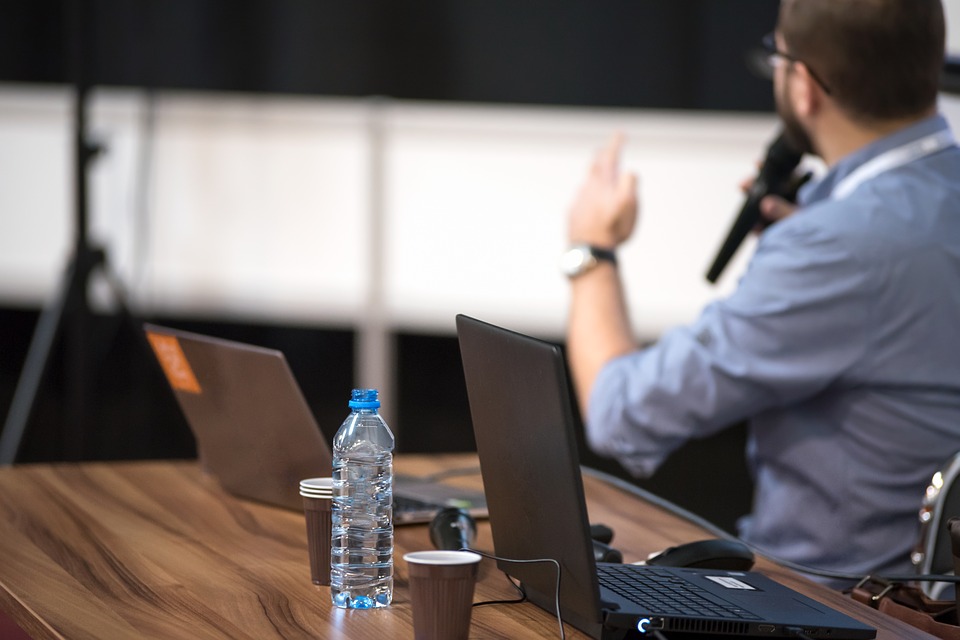 the-conference-3248255_960_720