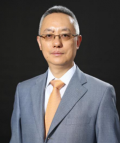 黃勇先生從外企高管,到成功創業,再到消費品投資,在消費行業擁有近30年經驗。
1992年作為管理培訓生加入寶潔公司;2001年創建Betterway營銷服務公司,2006年被全球知名廣告集團收購;2001年發起創立中國寶潔校友會,已經連接了3,500多名畢業于中國消費品黃埔軍校的寶潔校友;2013年11月發起創立寶捷會基金,專注創新消費、創新渠道、創新企業服務等,為多家企業成長賦能,取得了出色的投資成績。同時,深度構建消費品生態圈磁力場,為中國的消費品牌提供咨詢、投資及賦能服務。
目前擔任寶潔中國校友會會長,寶潔全球校友會執委委員;上海交通大學工程碩士學位。
黃先生的代表性投資案例有:藍河乳業、Usmile、Kiskis、云集(YJ.NASDAQ)、愛庫存、票易通、驛氪、筷子科技、快決測、愛零工、速網科技等一眾優秀企業。 黃勇先生從外企高管,到成功創業,再到消費品投資,在消費行業擁有近30年經驗。
1992年作為管理培訓生加入寶潔公司;2001年創建Betterway營銷服務公司,2006年被全球知名廣告集團收購;2001年發起創立中國寶潔校友會,已經連接了3,500多名畢業于中國消費品黃埔軍校的寶潔校友;2013年11月發起創立寶捷會基金,專注創新消費、創新渠道、創新企業服務等,為多家企業成長賦能,取得了出色的投資成績。同時,深度構建消費品生態圈磁力場,為中國的消費品牌提供咨詢、投資及賦能服務。
目前擔任寶潔中國校友會會長,寶潔全球校友會執委委員;上海交通大學工程碩士學位。
黃先生的代表性投資案例有:藍河乳業、Usmile、Kiskis、云集(YJ.NASDAQ)、愛庫存、票易通、驛氪、筷子科技、快決測、愛零工、速網科技等一眾優秀企業。