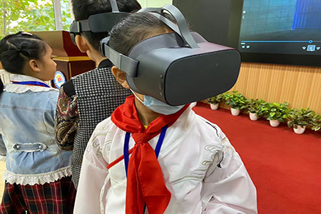 VR科普一体机