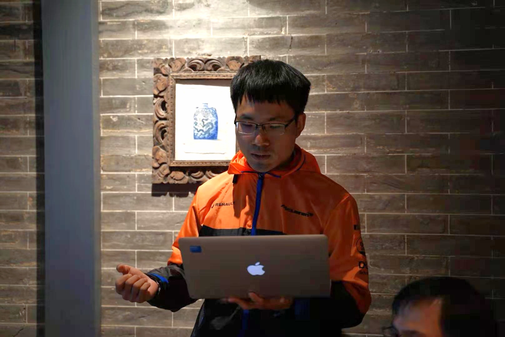 年会13Bruce