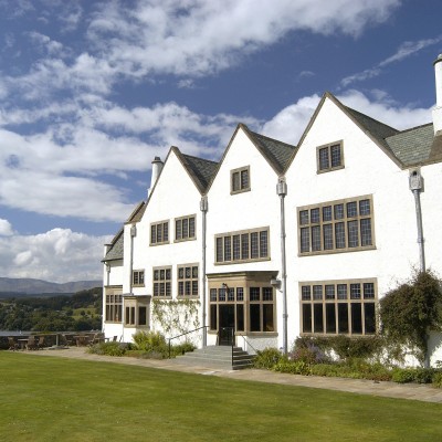 BW exterior uper lawn