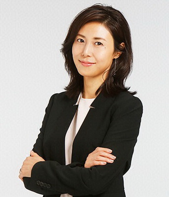 CFO         (Fiona Tang)