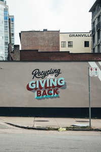 recycle advertisement billboard text give back giving back recyling recycling symbol sign meal Food Images & Pictures alphabet logo trademark HD Grey Wallpapers PNG images PNG图像 HD灰色壁纸 商标 徽标 字母表 食品图像与图片 饭食 标志 符号 回收利用 再循环 回馈 回馈 文本 公告牌 广告 回收