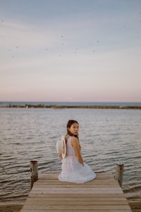 apparel clothing gown evening dress robe fashion People Images & Pictures human female HD Wood Wallpapers waterfront HD Water Wallpapers Women Images & Pictures pier dock port Birds Images Animals Images & Pictures Free stock photos 免费库存照片 动物图像与图片 鸟类图像 港 船坞 墩 女性形象与图片 HD水壁纸 滨水区 HD木壁纸 女 人 人物形象与图片 时尚 长袍 晚礼服 长袍 服装 服装