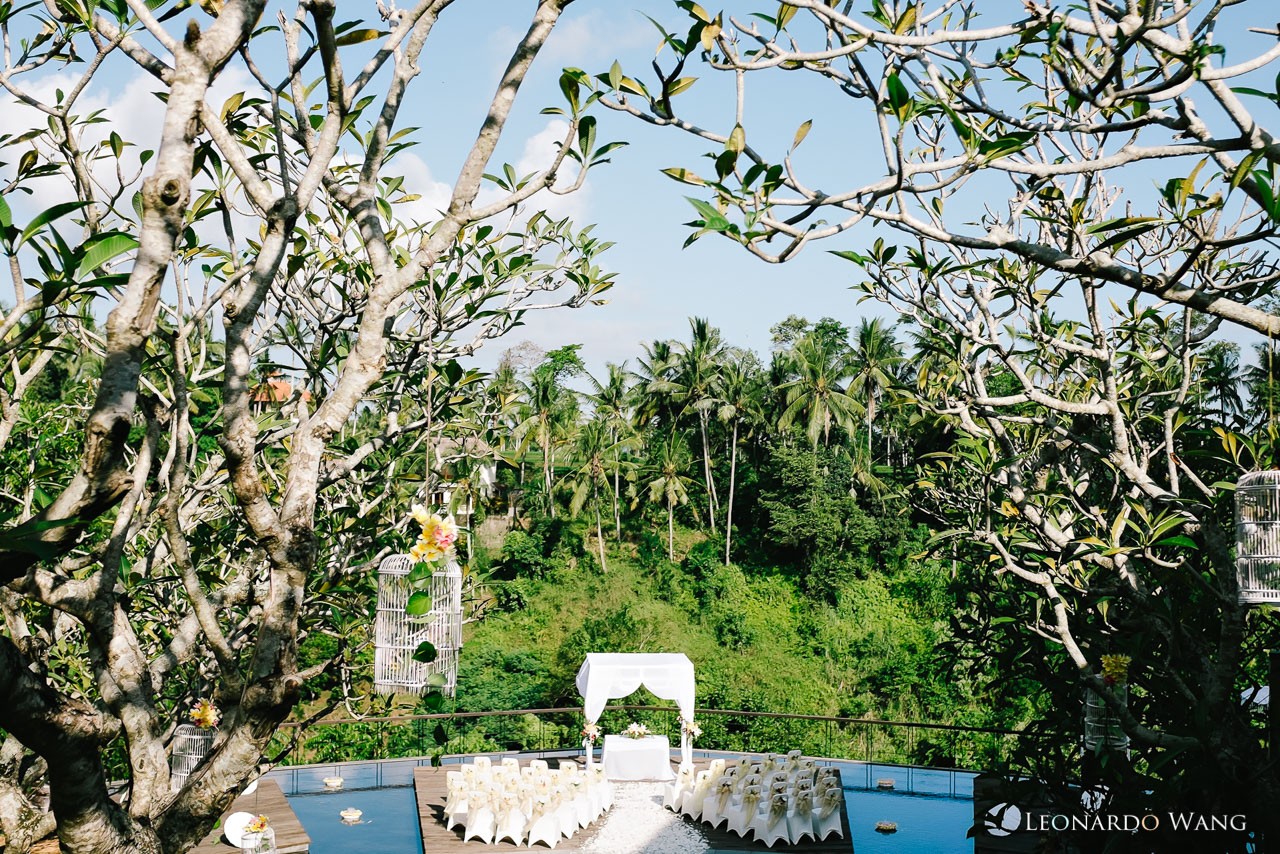 巴厘岛婚礼摄影乌布森林婚礼Kamandalu Ubud快乐的婚礼