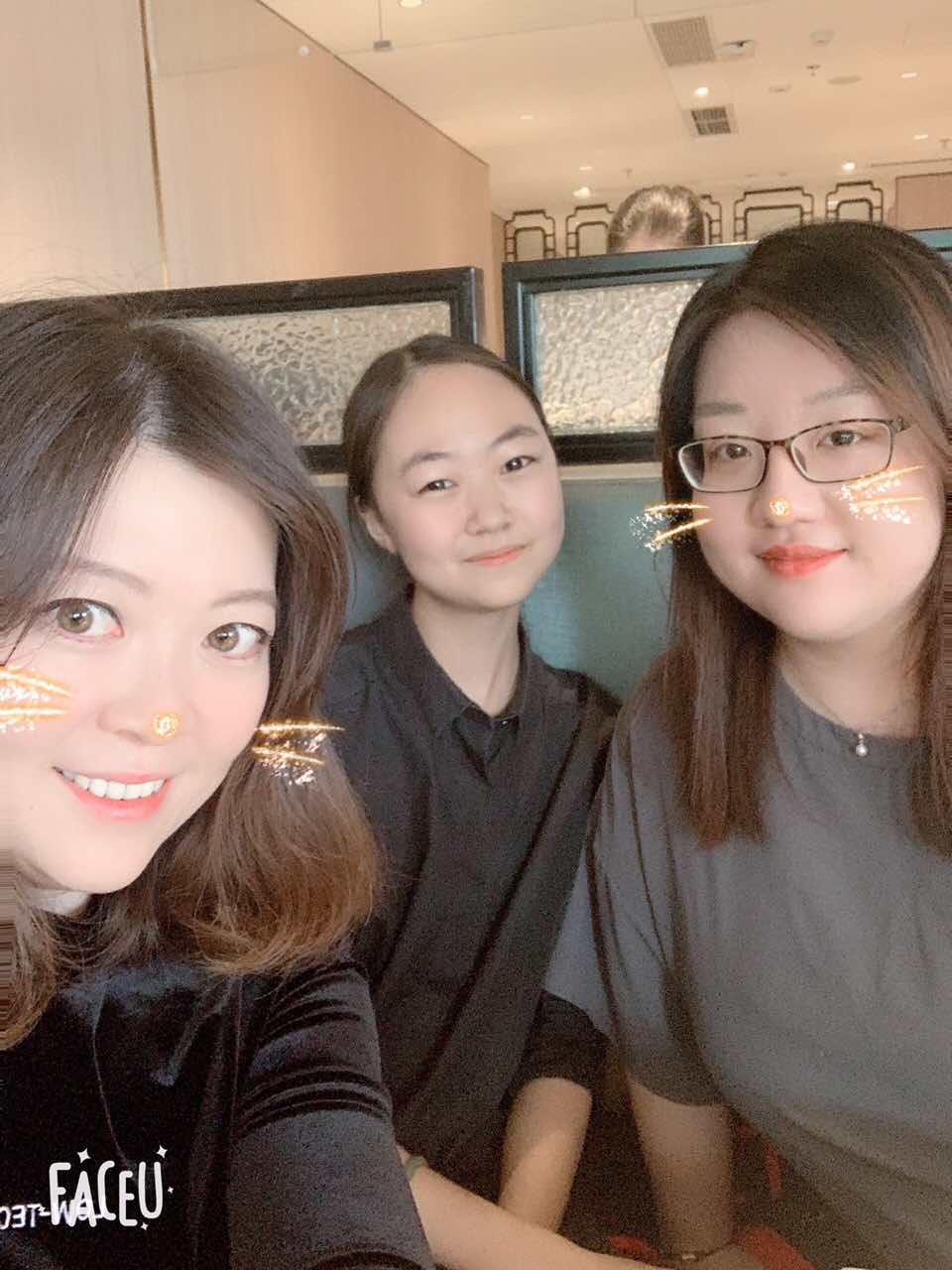 为国际课程部好妹妹庆生