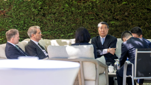 中美贸易谈判日内瓦谈判美媒｜中美举行新一轮贸易谈判，特朗普暗示可能达成协议