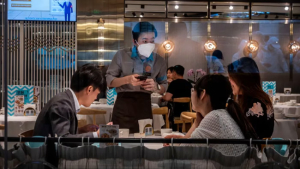 餐饮经济市值蒸发480亿，初代餐饮「排队王」不香了