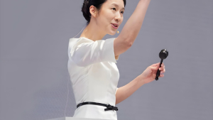 中国拍卖女神陈良玲，一把木槌撬动百亿江湖
