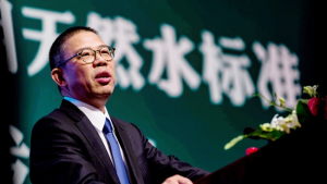 钟睒睒以5300亿身价再度登顶中国首富