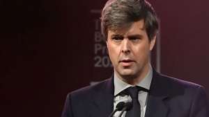 2025年布克奖得主大卫•邵洛伊