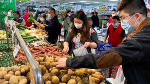 消费经济生活中国通胀上升，随着防疫限制落幕