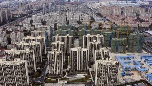 碧桂园上半年盈利剧降,称中国房地产市场进入寒冬