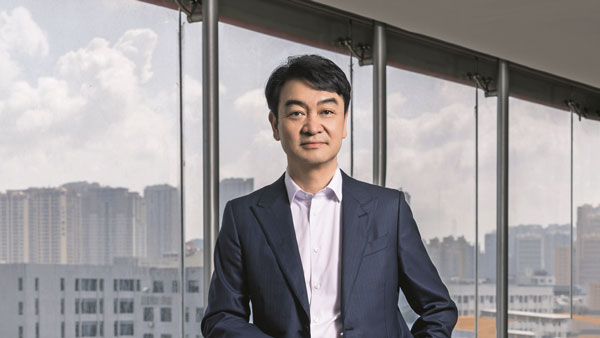 贝泰妮郭振宇：只有偏执狂才能生存