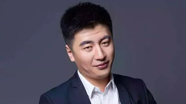 张雪峰：理想主义的反面