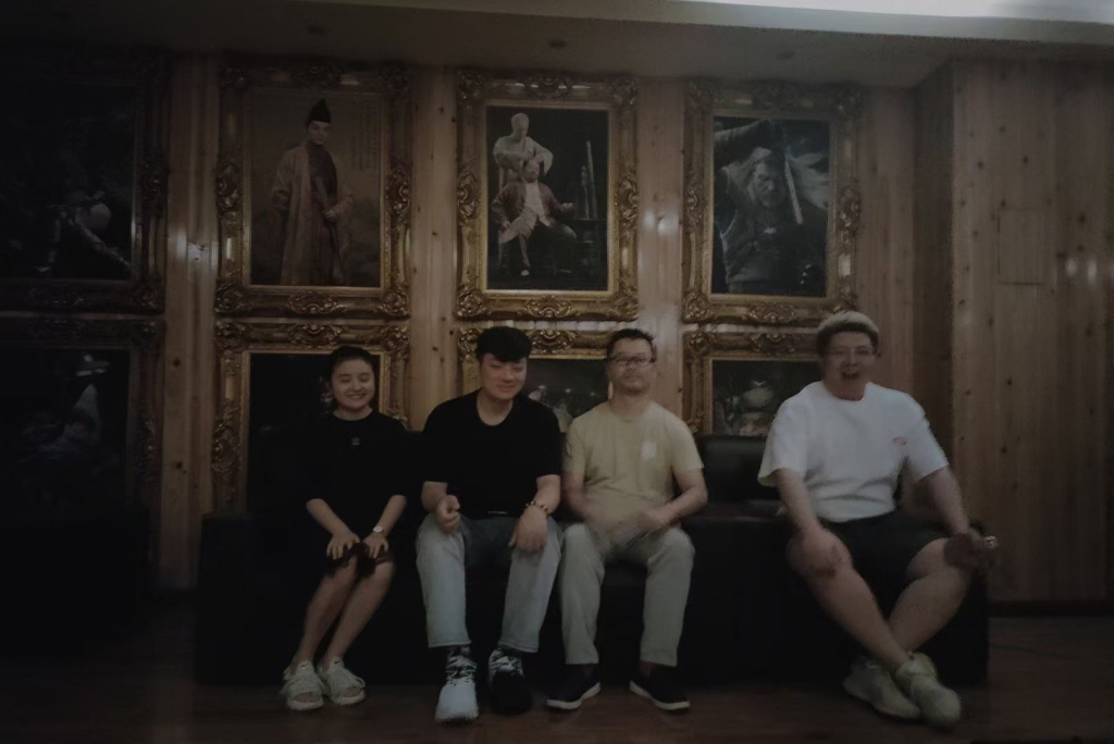 欢迎成都八爪鱼网络来入特数码招聘宣讲