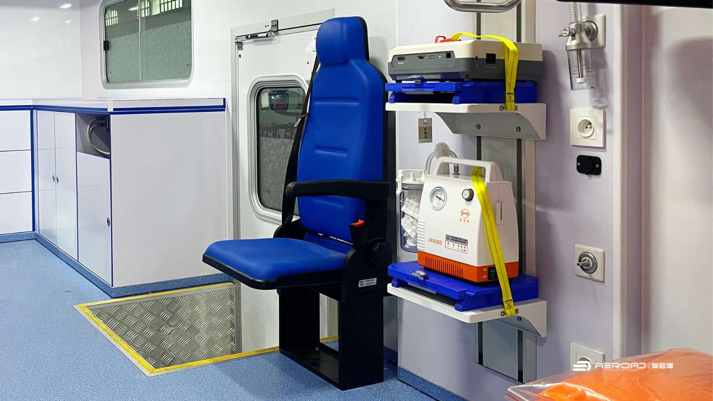 4.3 人體工程學(xué)醫(yī)護(hù)座椅