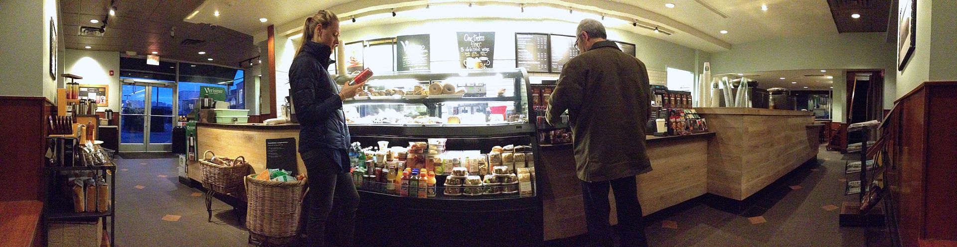 Starbucks_Westport_CT_06880_USA_-_Feb_2013