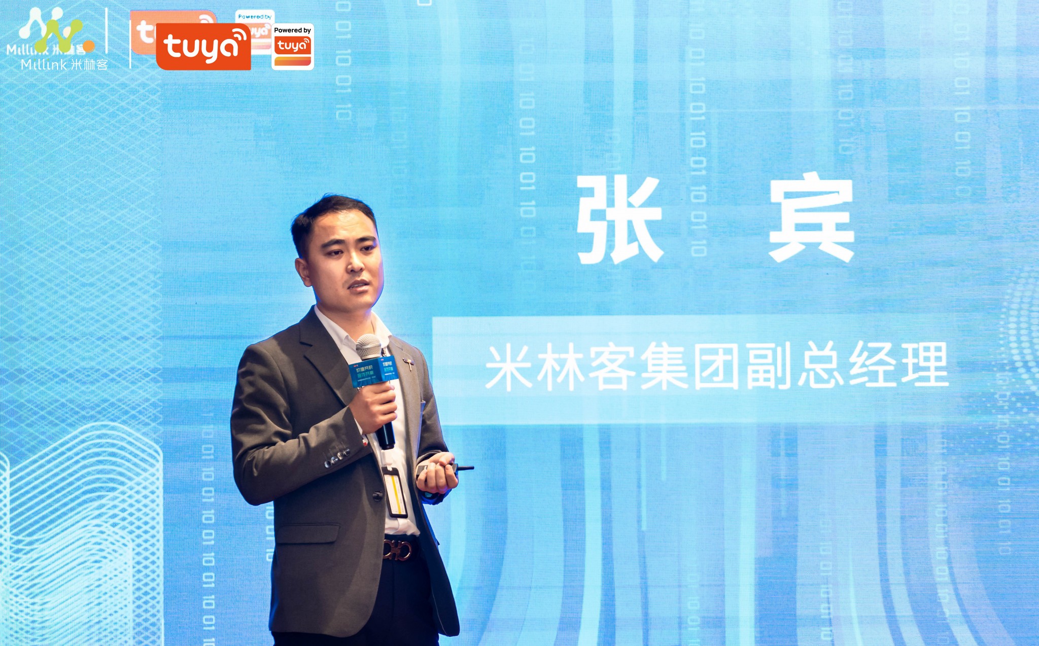 B8A9779BCAE44856BB8EBD7491ABC7EB