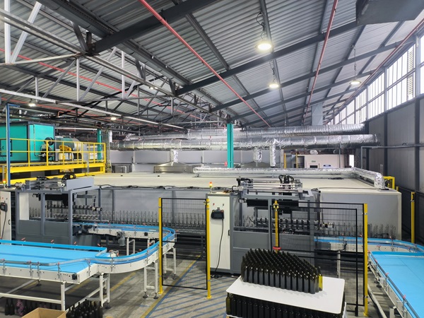 Automatic Bottles Loading and Unloading Machine for Spray Line