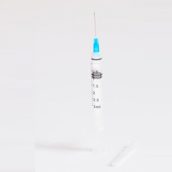 retractable syringe