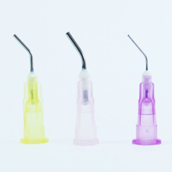 Pre-bent dental irrigation needle2