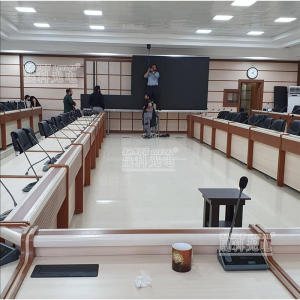 迪拜P2.5会议室用LED显示屏