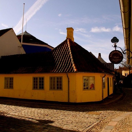 Hans_Christian_Andersens_house_in_Odense