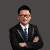 ■  資深專利代理師
  ■  執業領域：人機交互?圖像處理?區塊鏈?機器學習?網絡安全
  ■  代表客戶：阿里巴巴?新浪?奇虎360?維信諾