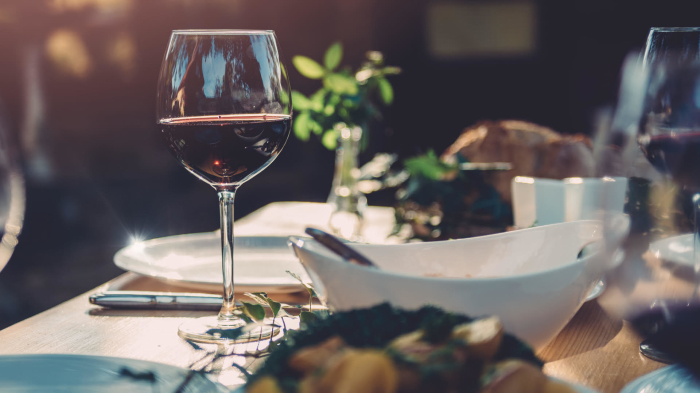 Dinner-with-wine_banner_image