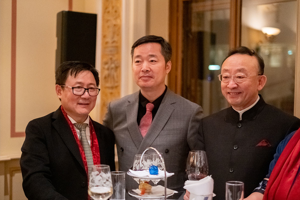 维也纳雅金音乐学校校长夏伟平，中央歌剧院副院长李丹阳先生和中央歌剧院院长刘云志先生