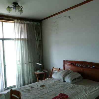 室内漏水起皮