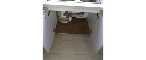 厨房渗漏水维修