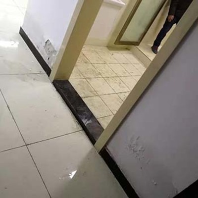 光谷汇金中心卫生间漏水
