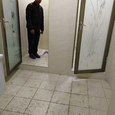 光谷汇金中心卫生间漏水2