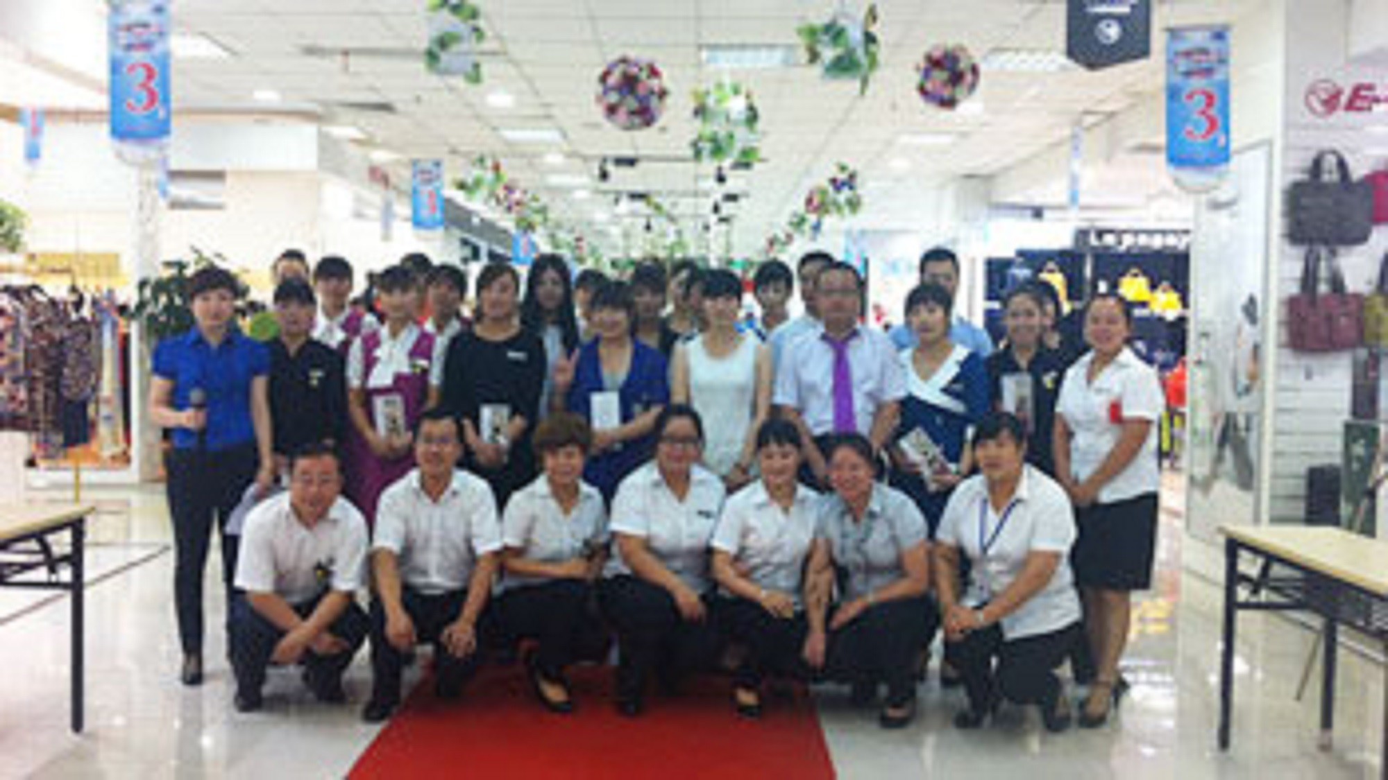 SPAR Beijing service skill practice campaign rolled out in store(1)