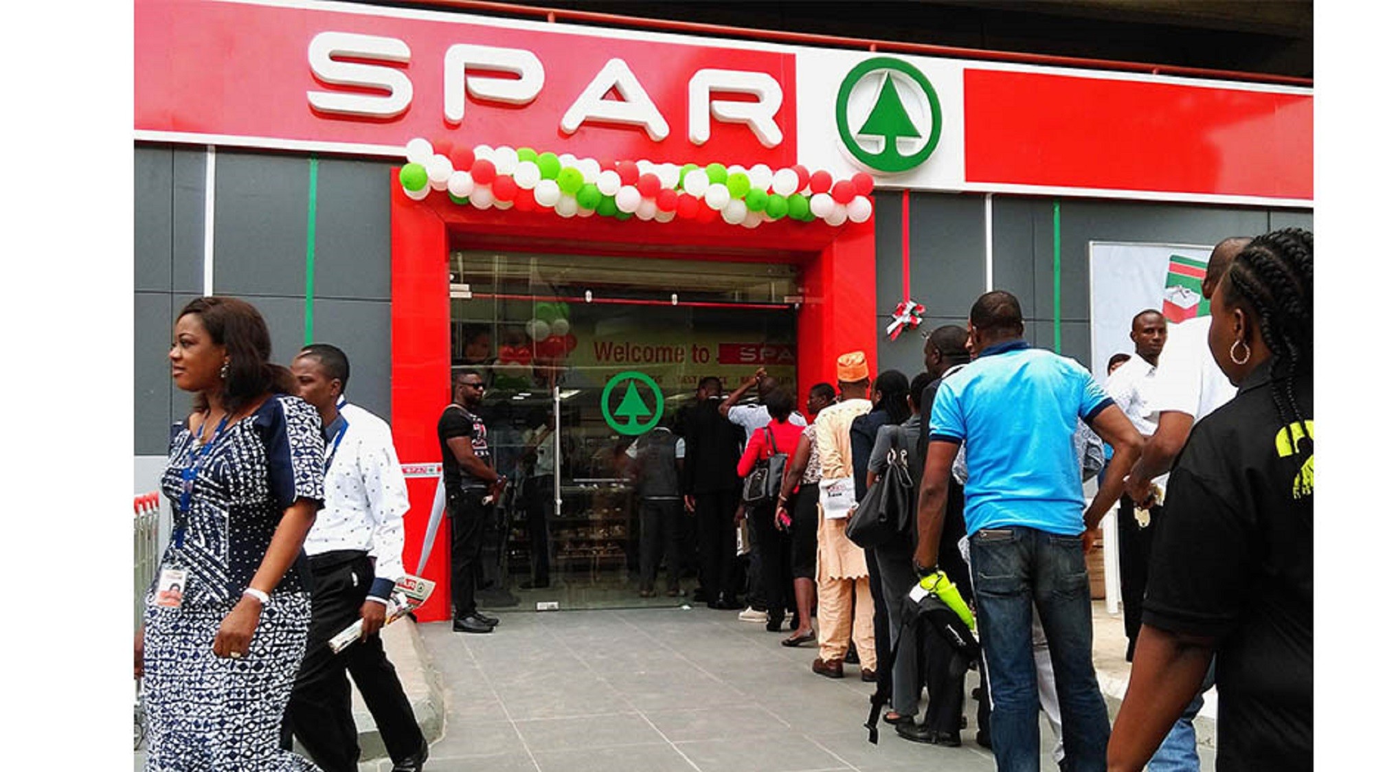 Nigeria---Customers-keen-to-experience-new-SPAR