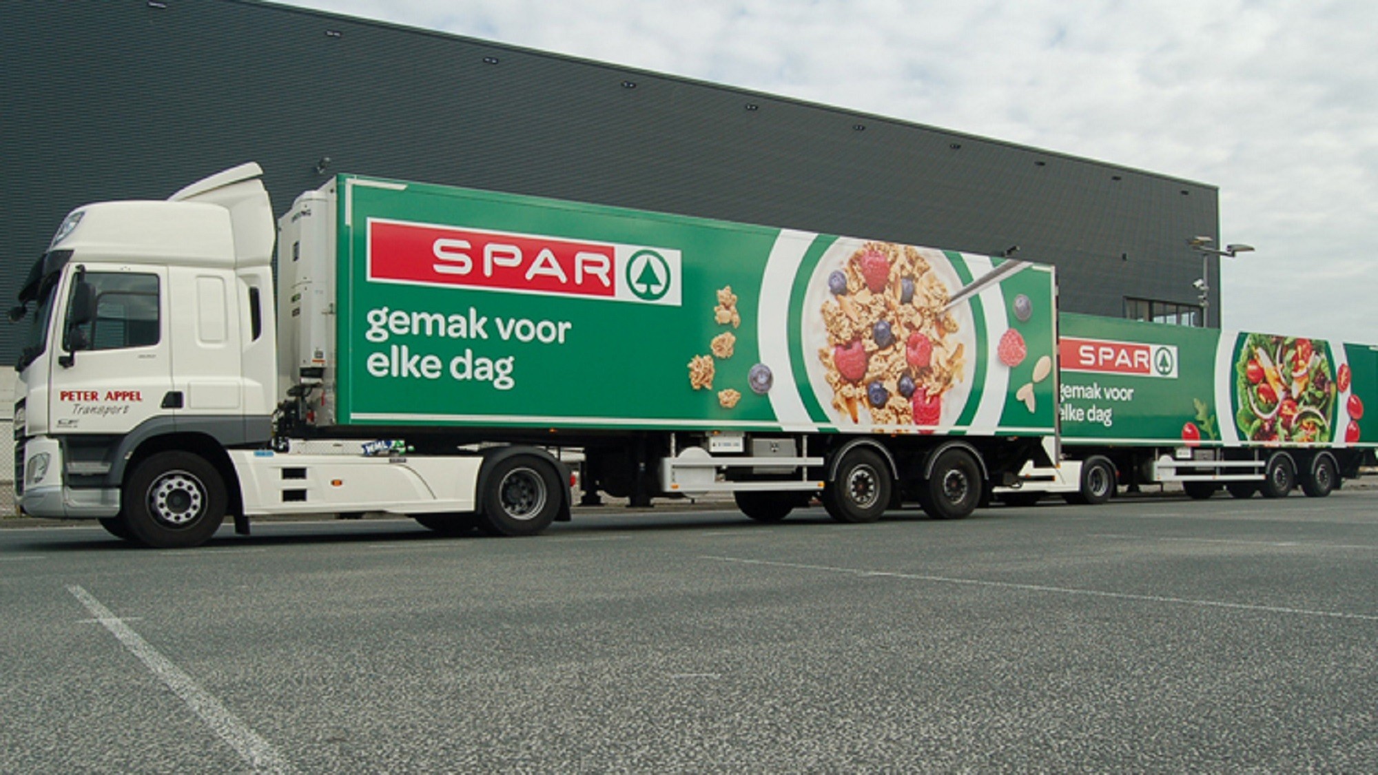 NL-2-Newly-branded-SPAR-trucks-have-been-rolled-out-in-the-Netherlands-750x500