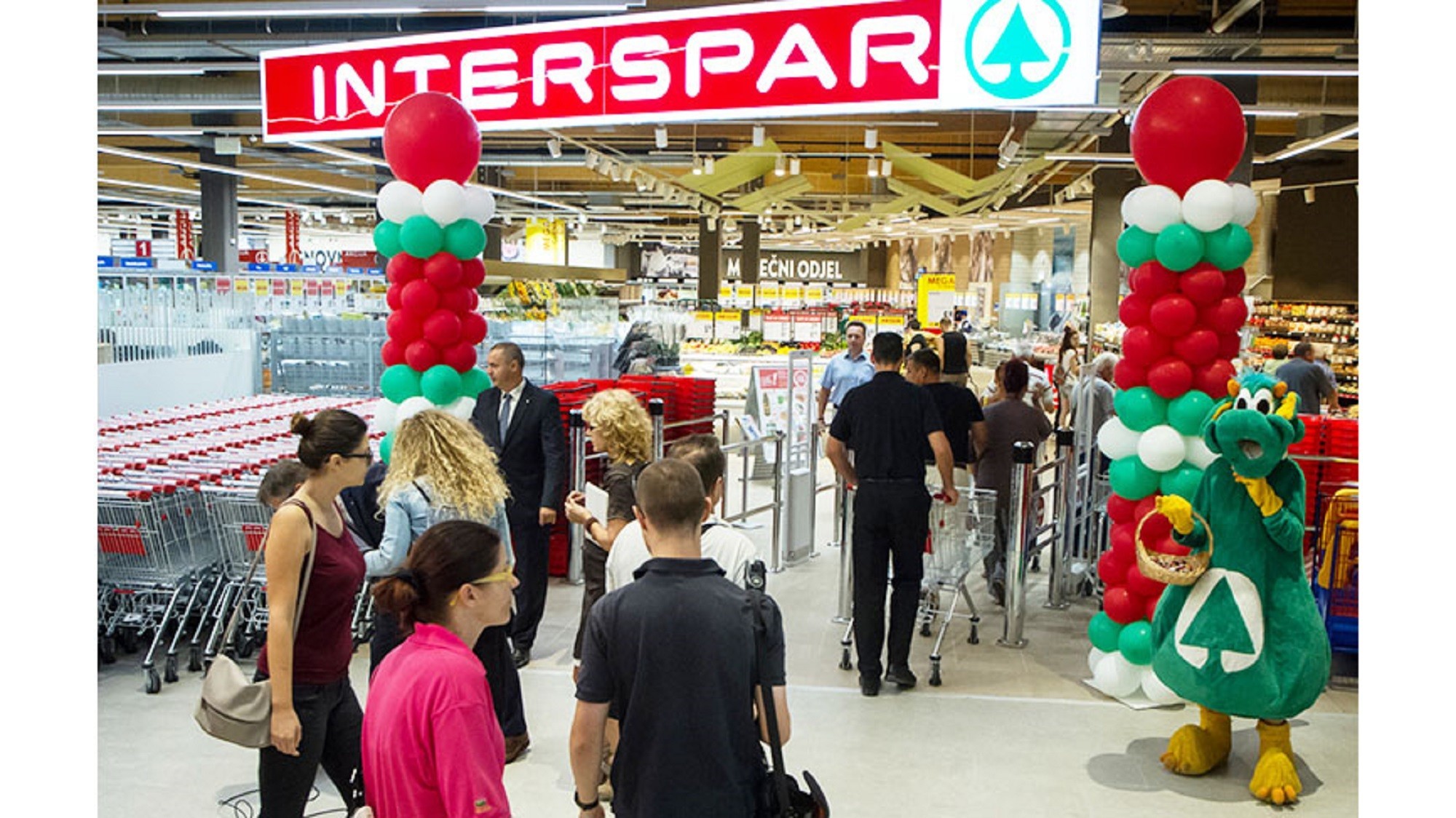 HR_example-of-INTERSPAR-Hypermarket-in-Croatia750x500