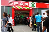 Nigeria---Customers-keen-to-experience-new-SPAR