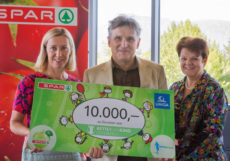 AT-1-SPAR-Austrian-employees-exercise-to-raise-funds-for-Save-the-Child-e1501150508811-1024x685